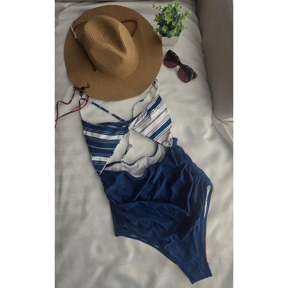 Cupshe Navy Blue Striped‎ Cutout One Piece Swimsuit Ruched Front Monokini Large